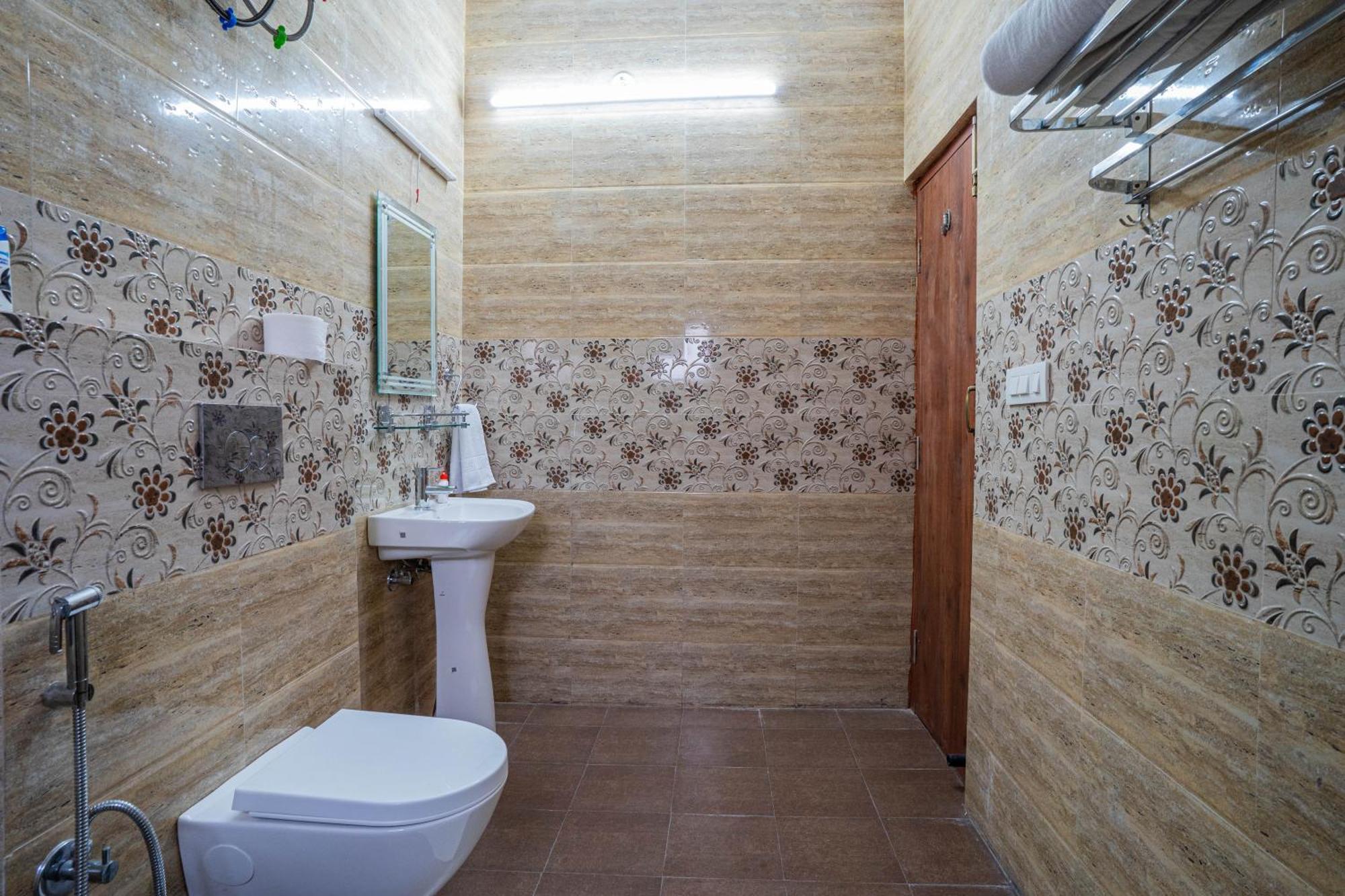 Hostie Sahasrara-3Bhk Chalets, Majkhali, Ранікгет Екстер'єр фото