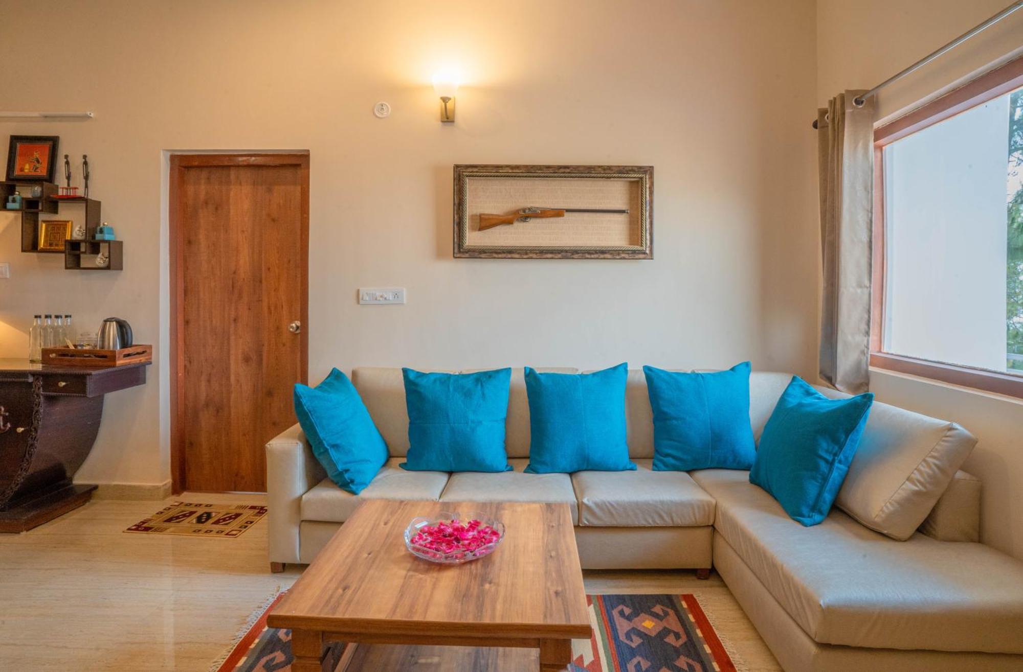 Hostie Sahasrara-3Bhk Chalets, Majkhali, Ранікгет Екстер'єр фото